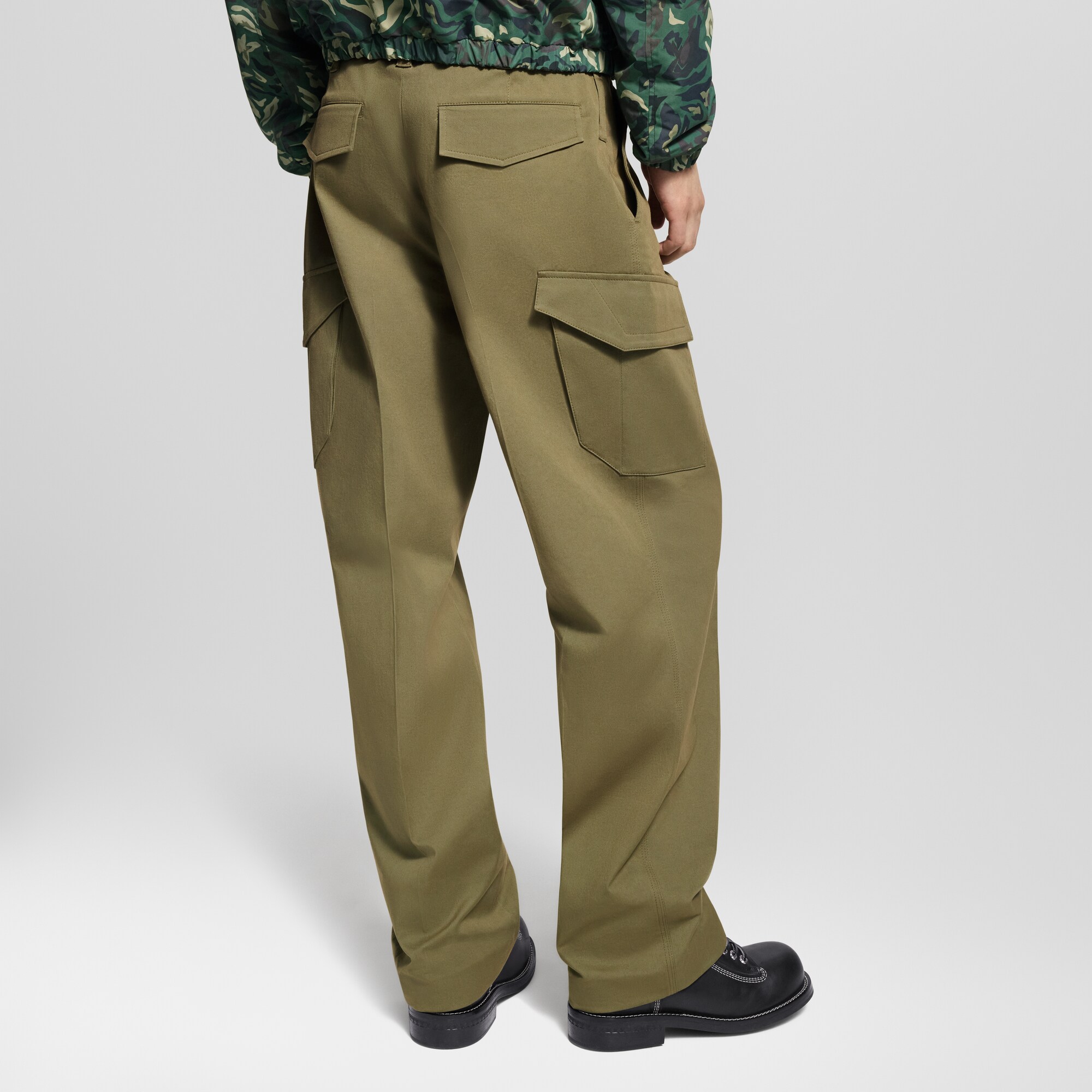  Ready to Wear Pantalones Pantalón cargo con bolsillos 3D | Louis Vuitton ® (Ampliar producto)