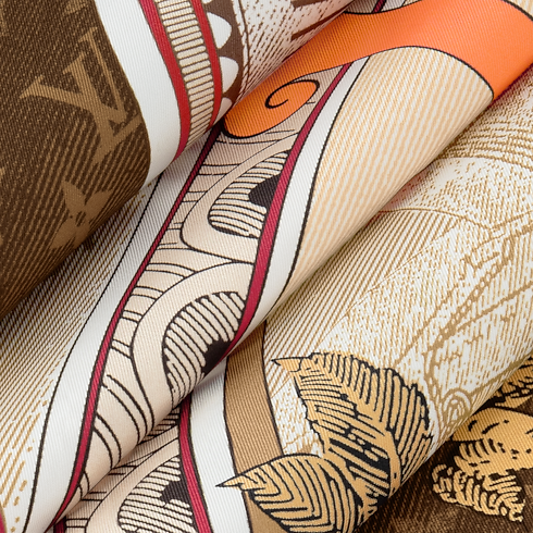 S00 Accesorios Pañuelos de seda y bandanas Pañuelo Malles Merveilleuses 90 | Louis Vuitton ® (Ampliar producto)