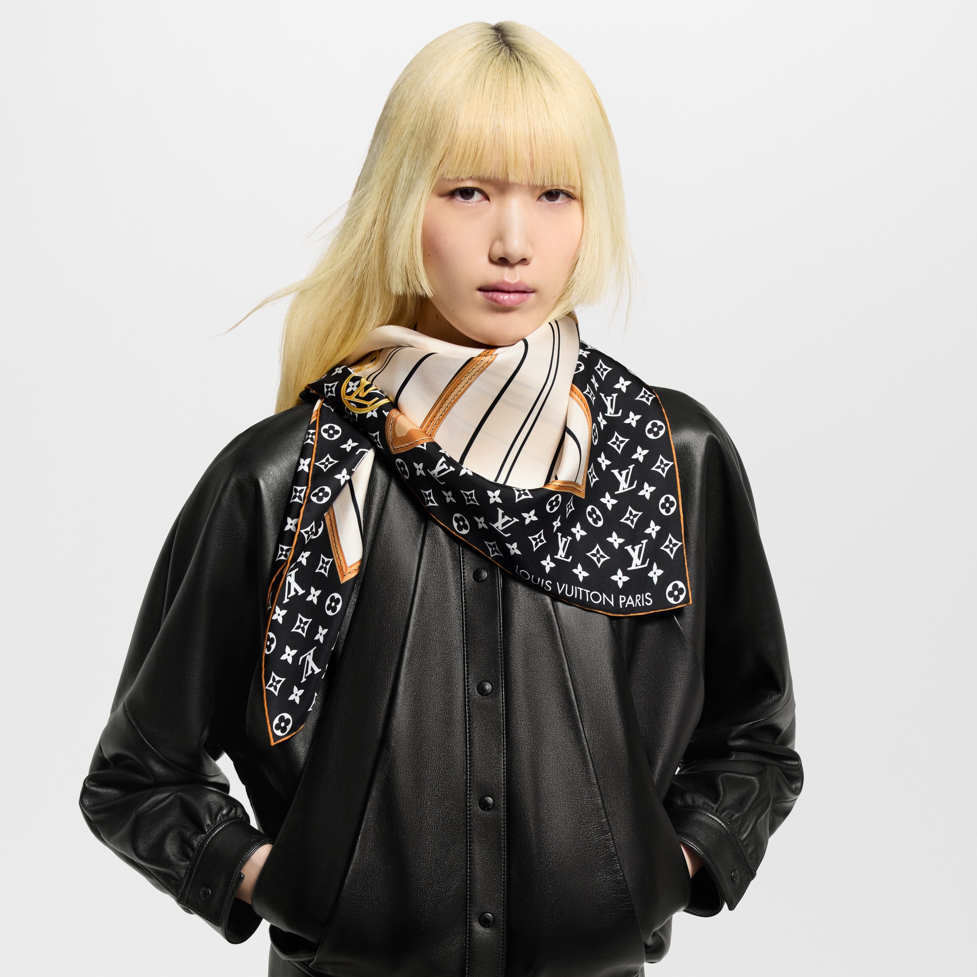S00 Accesorios Pañuelos de seda y bandanas Pañuelo My Neverfull 90 | Louis Vuitton ® (Ampliar producto)