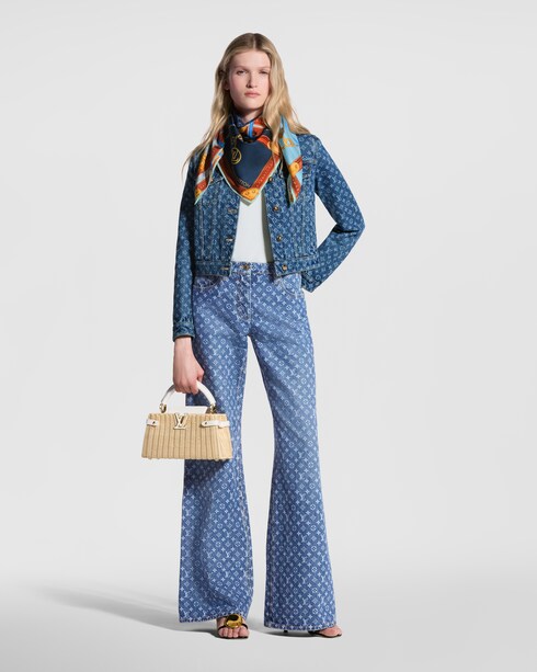 S00 Accessories Silk Squares and Bandeaus Strap And Trunk Square 90 | Louis Vuitton ®