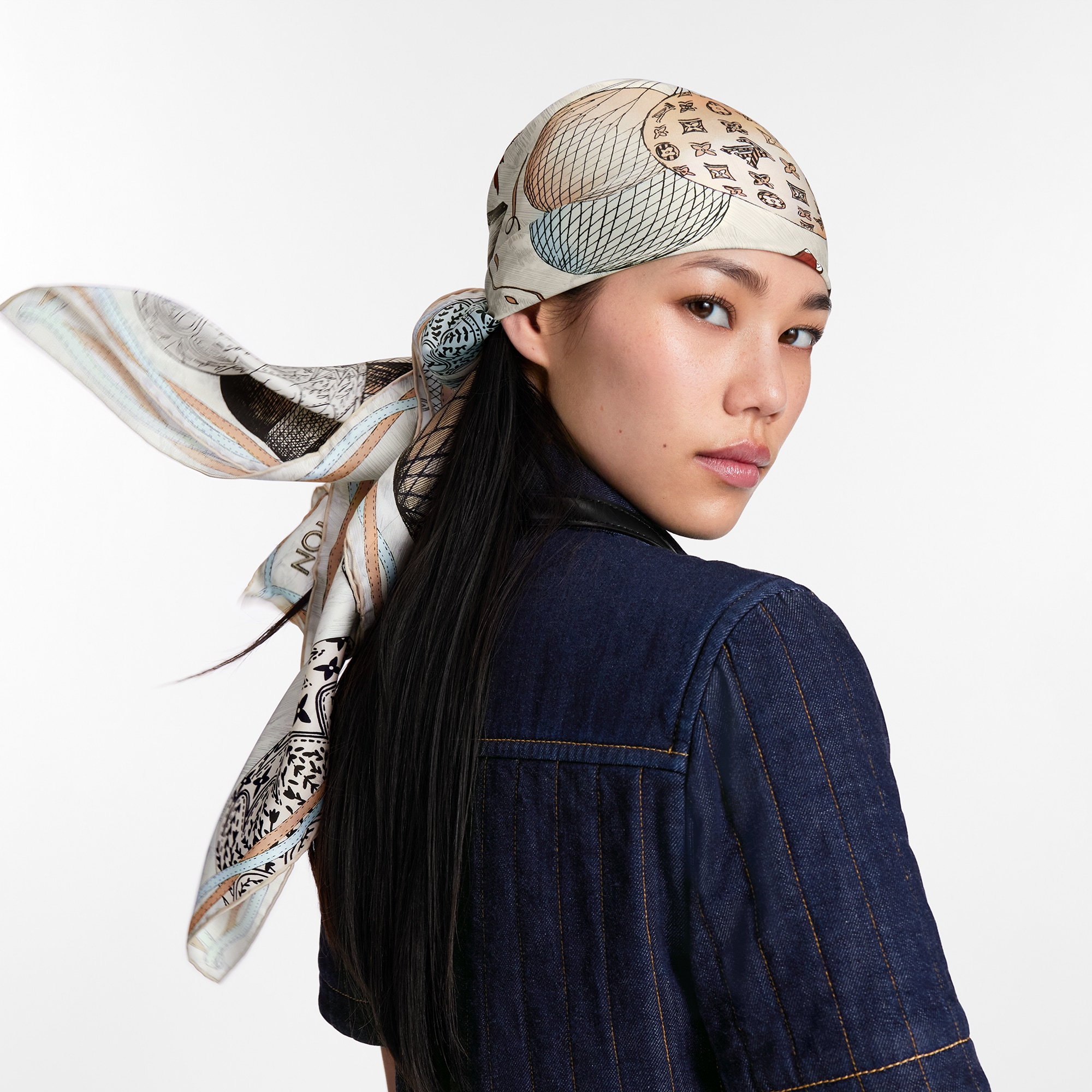 S00 Accesorios Pañuelos de seda y bandanas Pañuelo Up And Away 90 | Louis Vuitton ® (Ampliar producto)