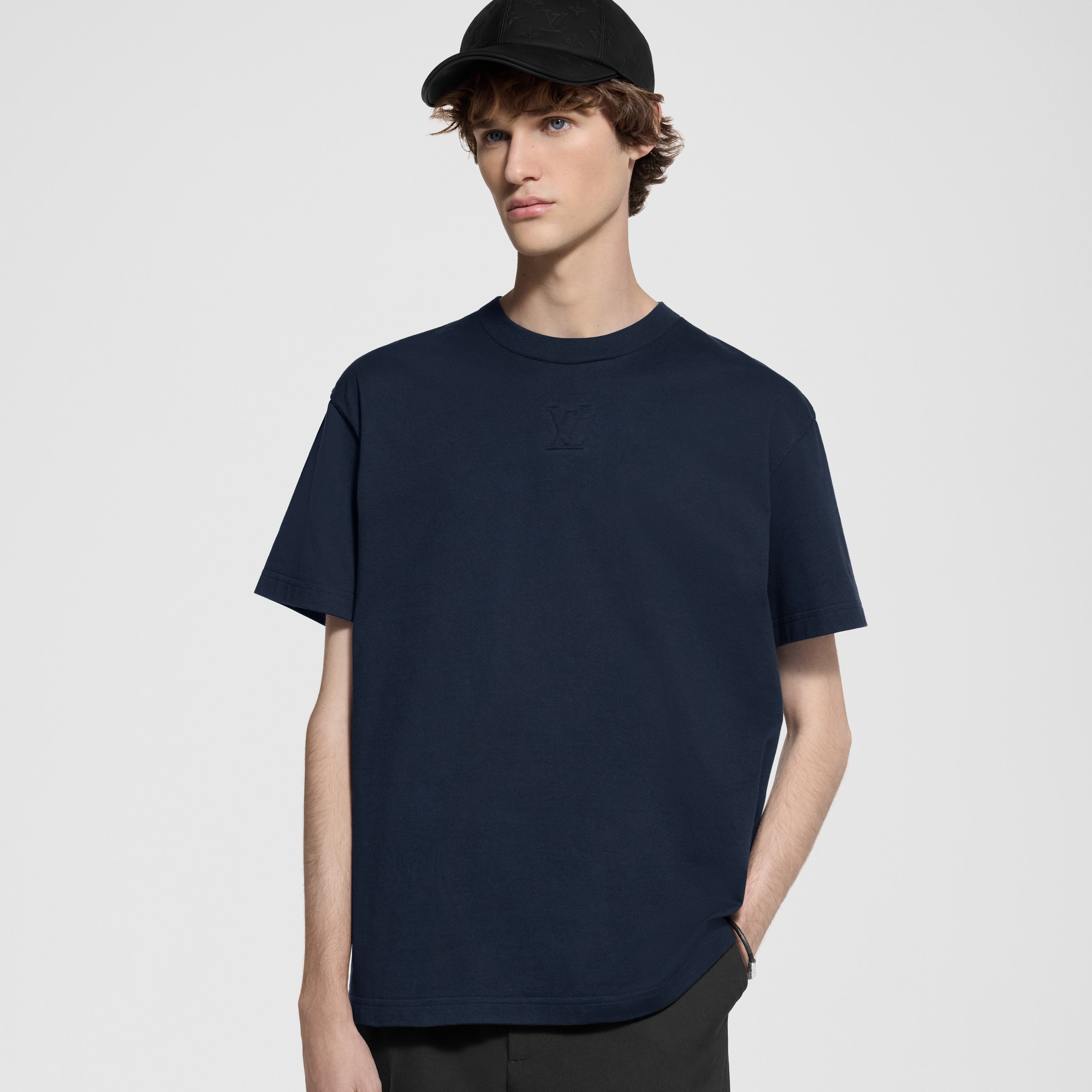  Ready to Wear Camisetas y camisas tipo polo Playera con motivo LV bordado | Louis Vuitton ® (Ampliar producto)