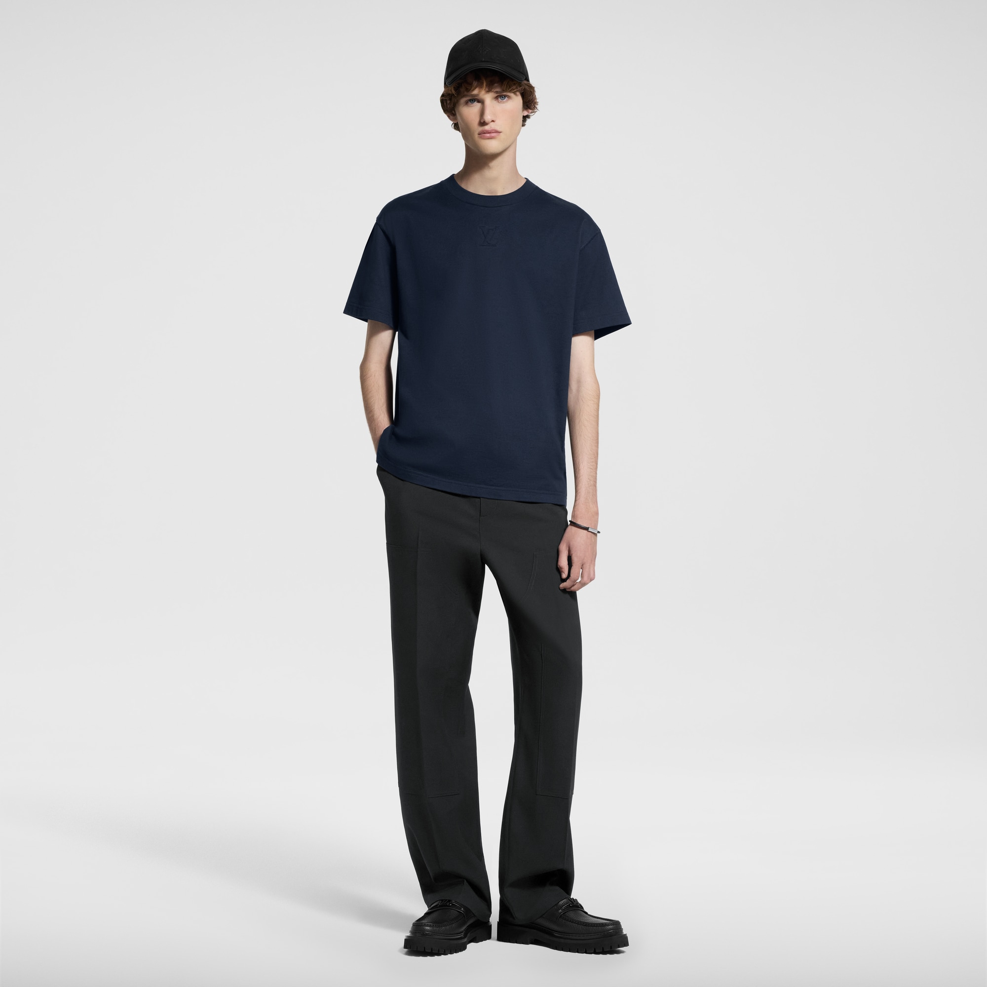 Ready to Wear Camisetas y camisas tipo polo Playera con motivo LV bordado | Louis Vuitton ® (Ampliar producto)