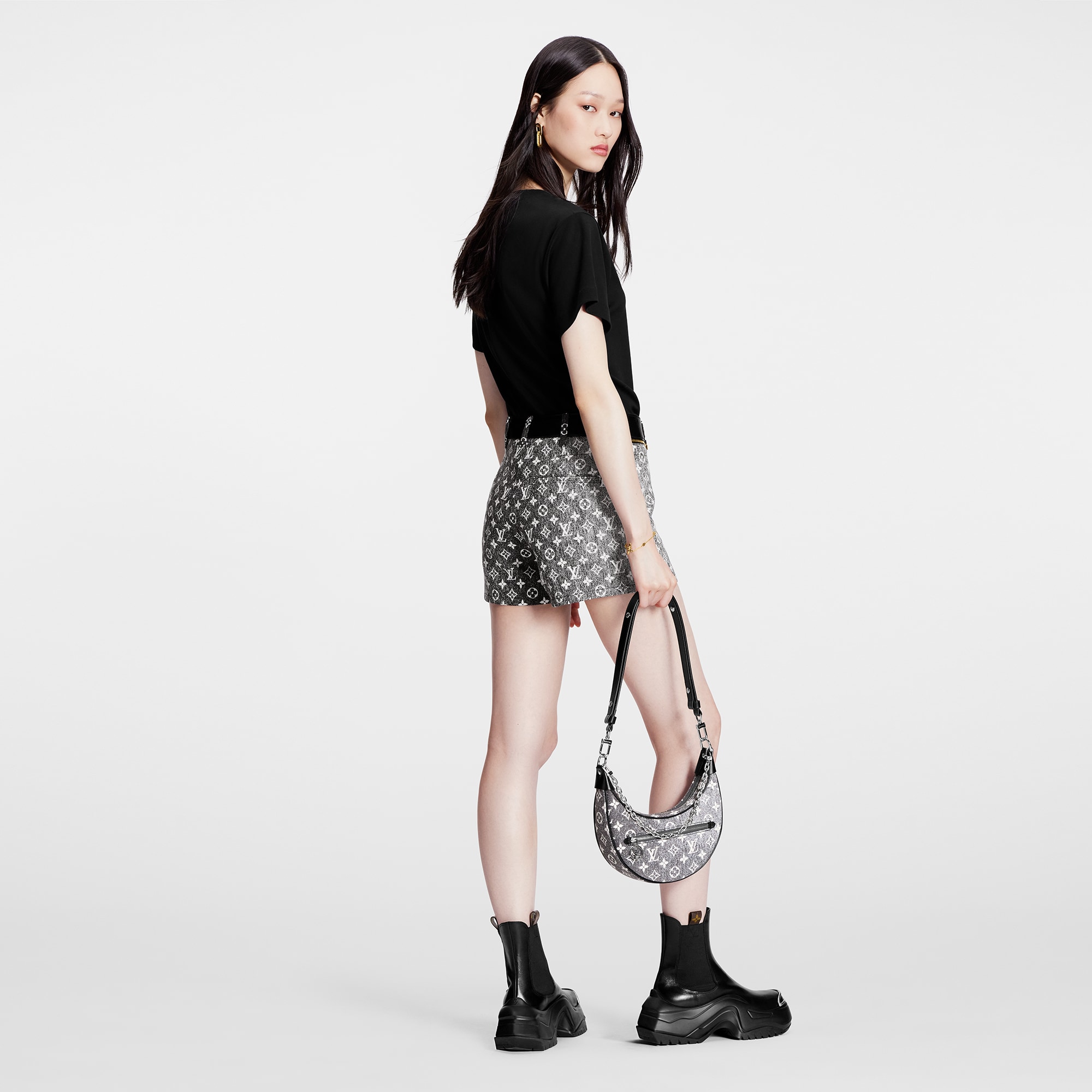  Discontinued Product Obs 7 Playera con motivo Monograma en el bolsillo | Louis Vuitton ® (Ampliar producto)
