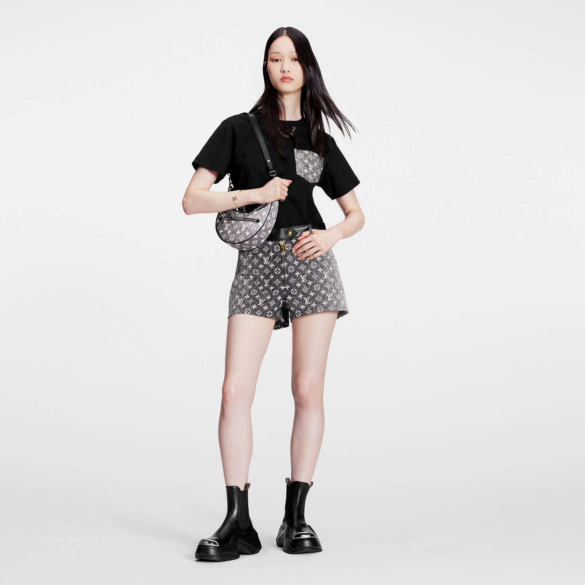  Discontinued Product Obs 7 Playera con motivo Monograma en el bolsillo | Louis Vuitton ® (Ampliar producto)