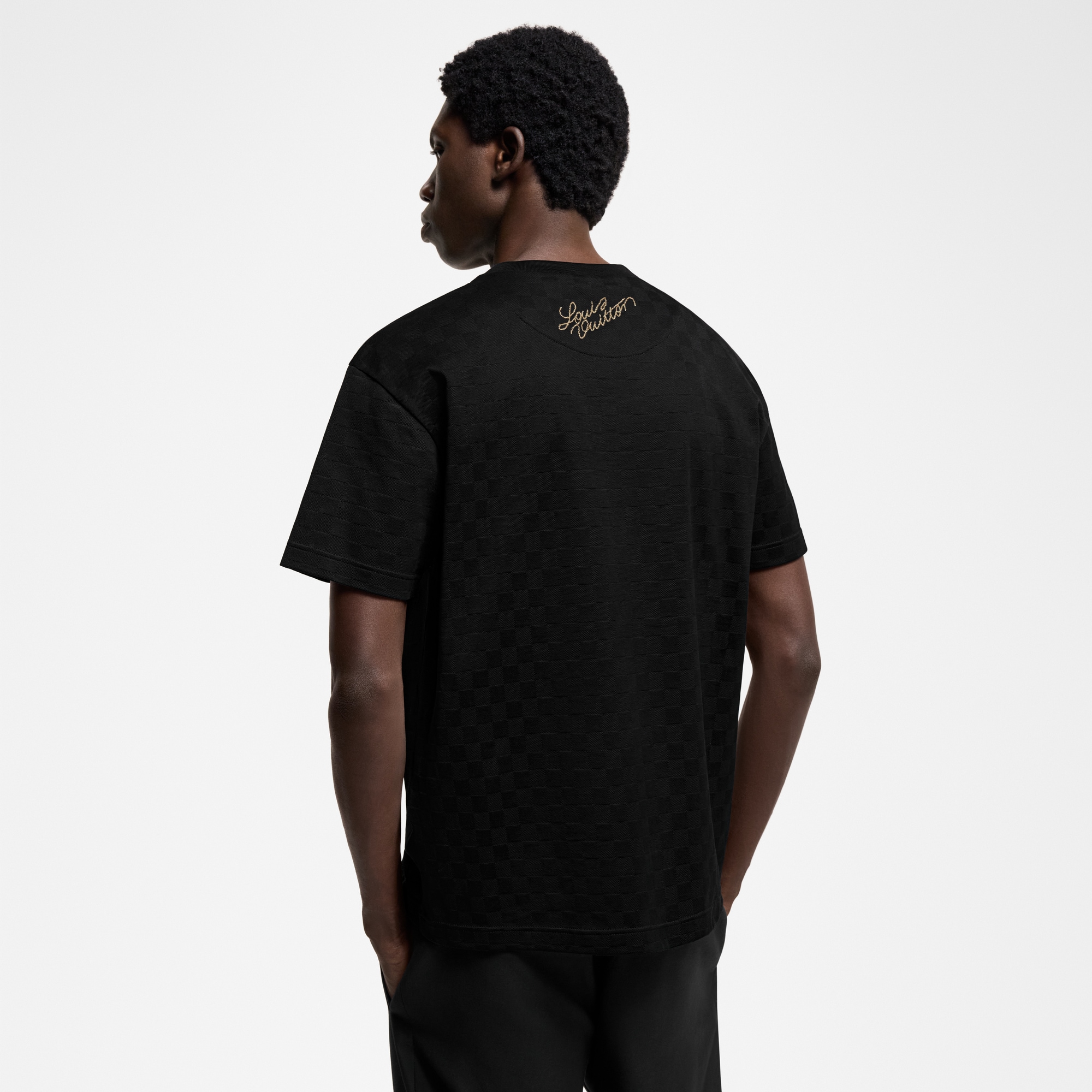  Ready to Wear Camisetas y camisas tipo polo Playera de algodón con parche distintivo | Louis Vuitton ® (Ampliar producto)