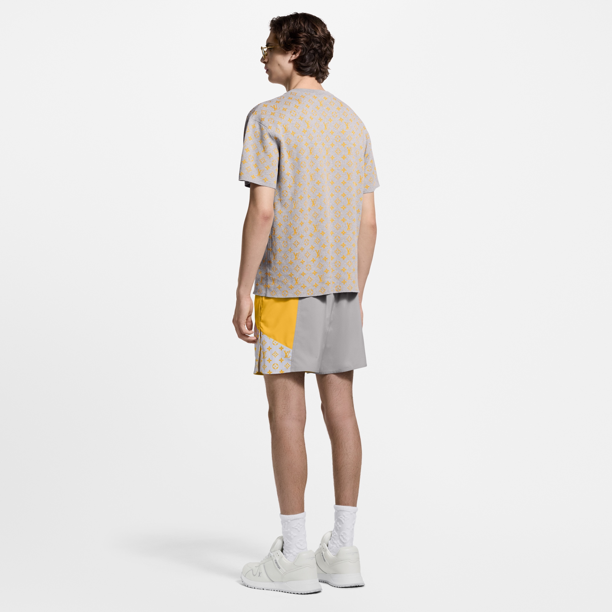  Ready to Wear Prendas tejidas y sudaderas Playera de cuello redondo y manga corta Monograma | Louis Vuitton ® (Ampliar producto)