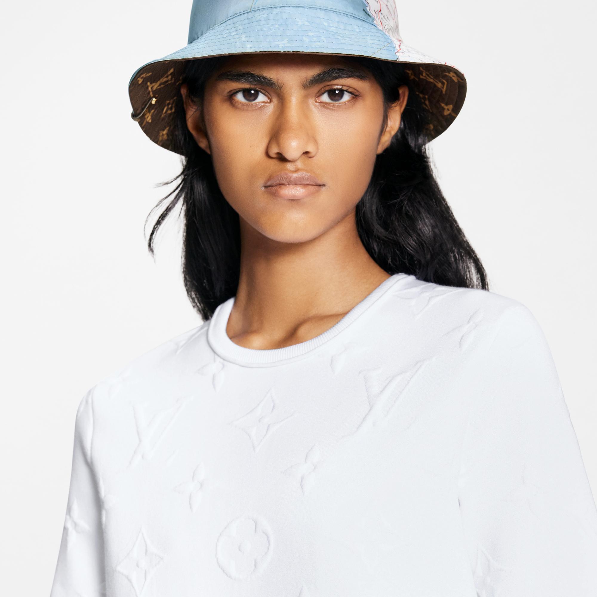  Discontinued Product Obs 7 Playera Monograma 3D | Louis Vuitton ® (Ampliar producto)