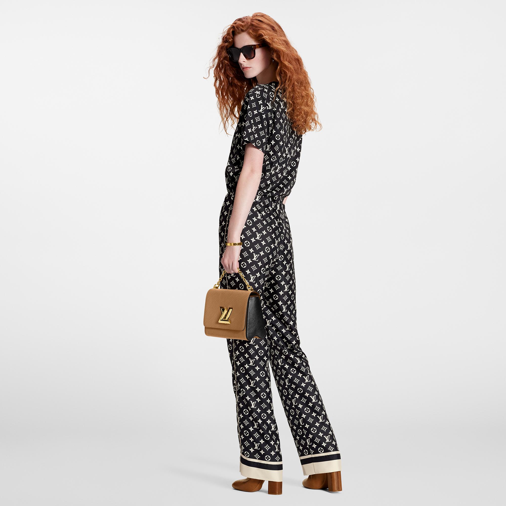  Discontinued Product Obs 6 Playera Monograma con detalle a rayas | Louis Vuitton ® (Ampliar producto)