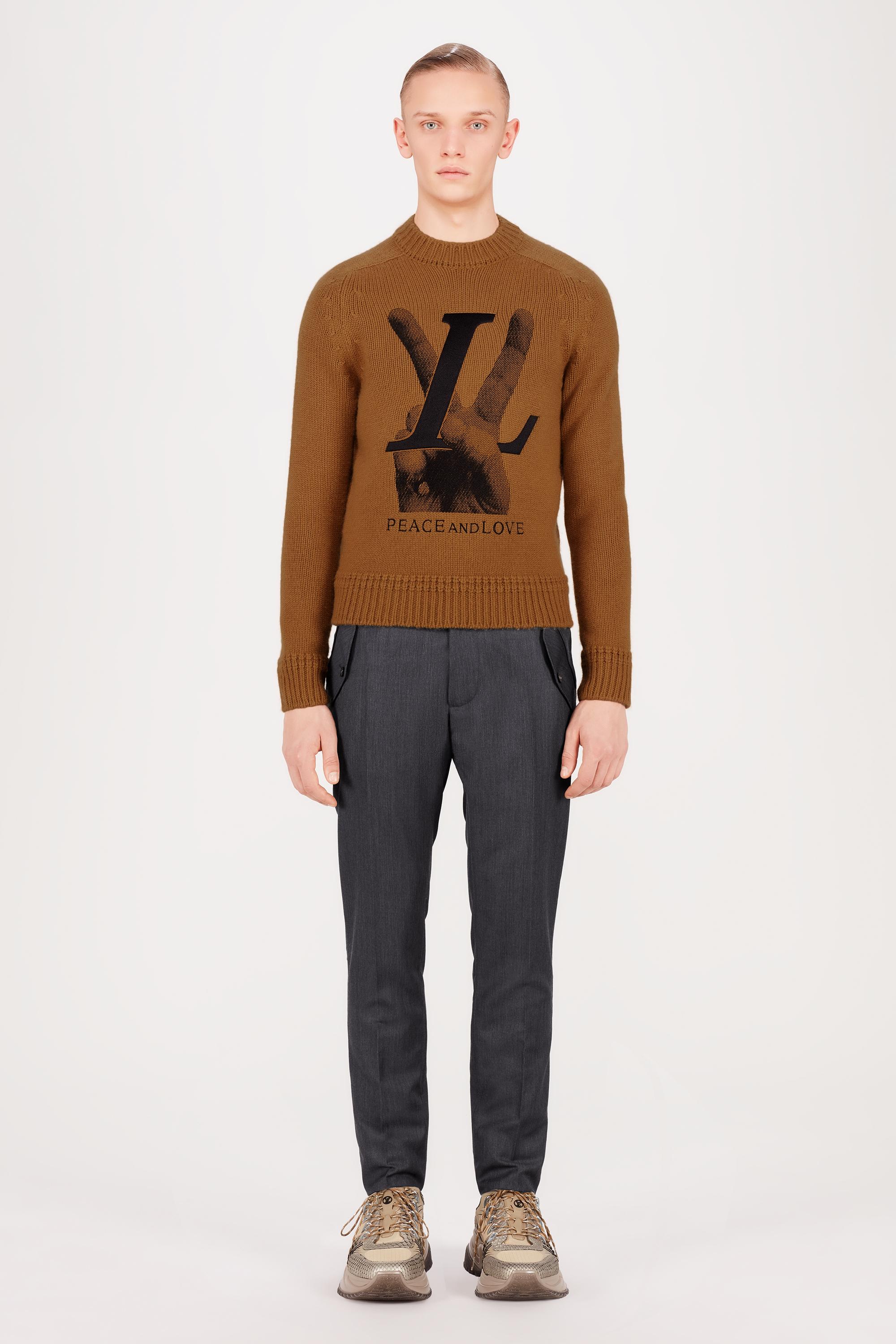  Ready to Wear Prendas tejidas y sudaderas Prenda de mezcla de vicuña con bordado Hand LV y cuello redondo | Louis Vuitton ® (Ampliar producto)