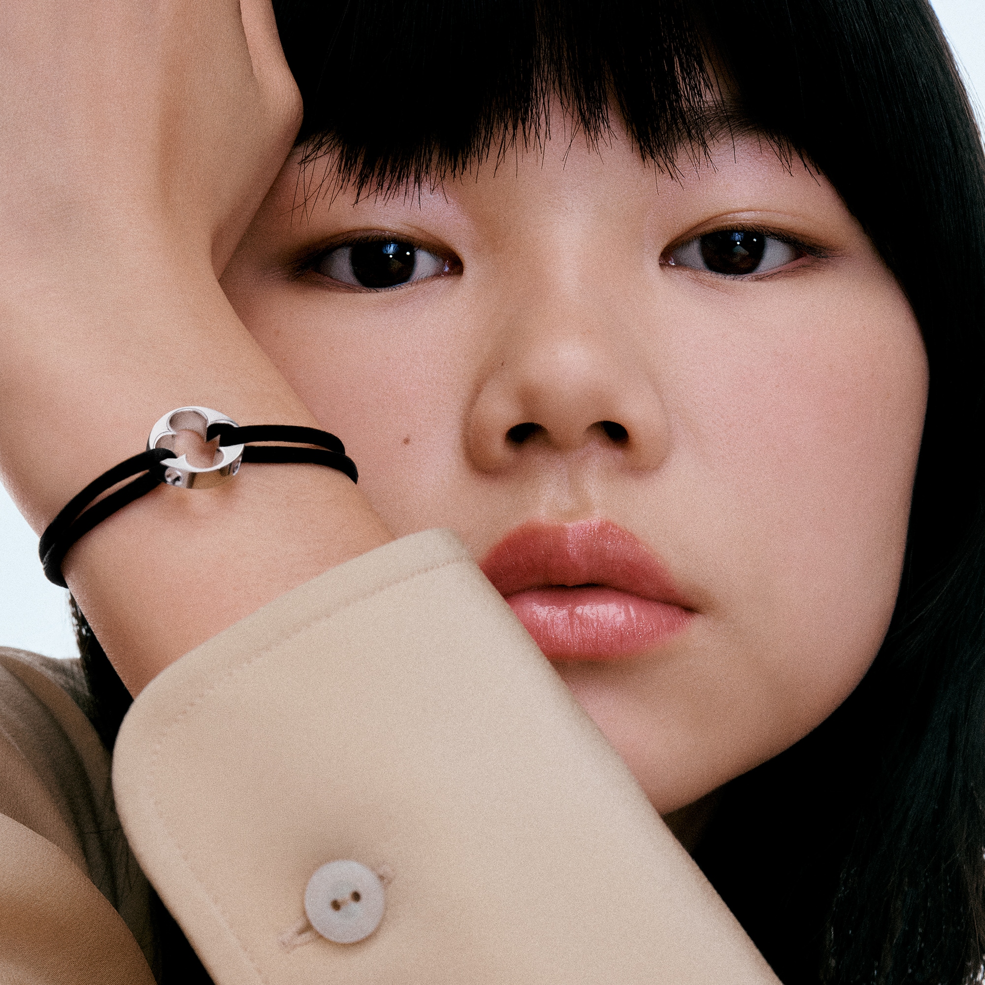  Categorías Toda la joyería fina Pulsera Empreinte de oro blanco | Louis Vuitton ® (Ampliar producto)