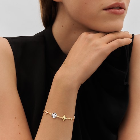 Categorías Toda la joyería fina Pulsera Idylle Blossom de triple oro con diamantes | Louis Vuitton ® (Ampliar producto)