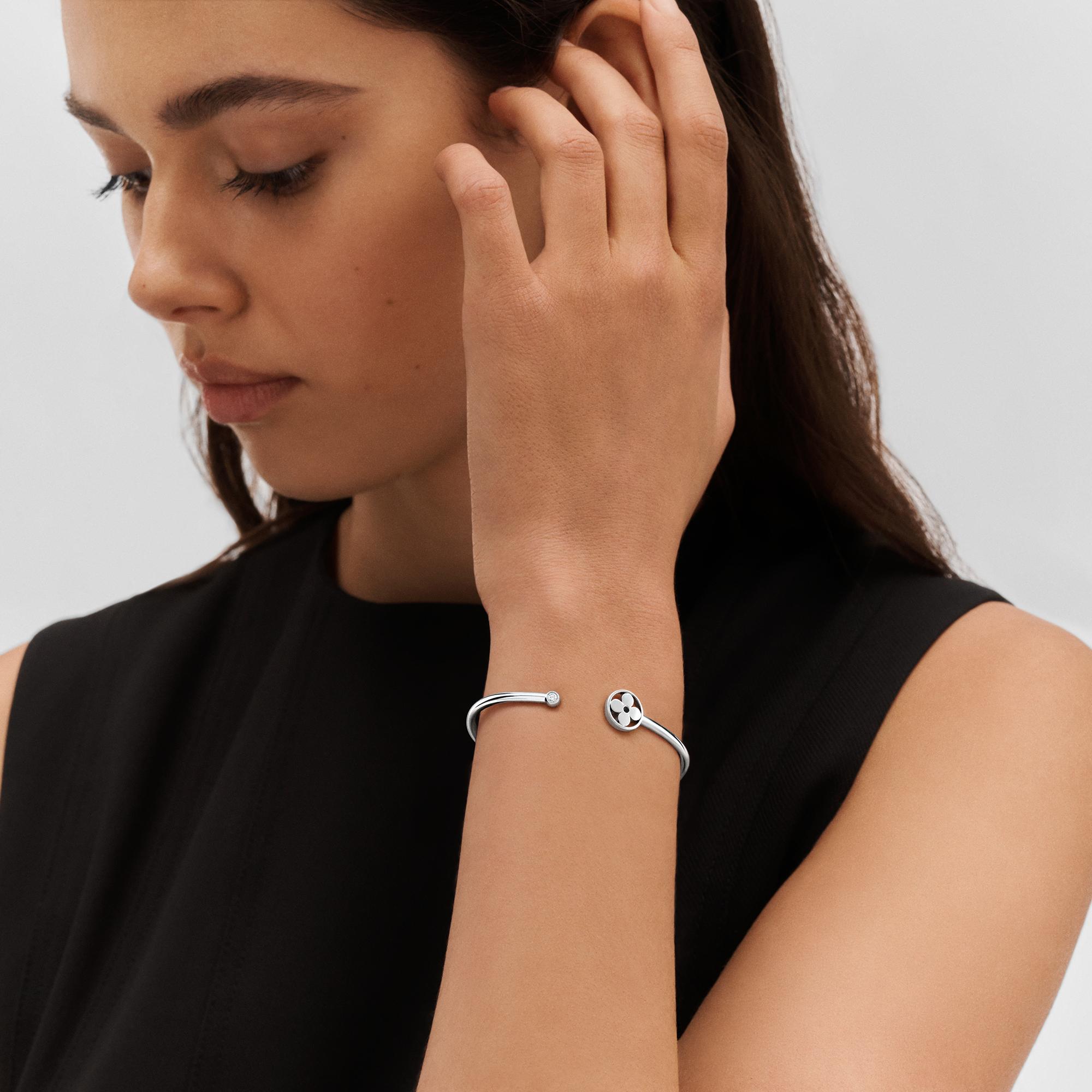  Categorías Toda la joyería fina Pulsera Idylle Blossom Twist de oro blanco | Louis Vuitton ® (Ampliar producto)