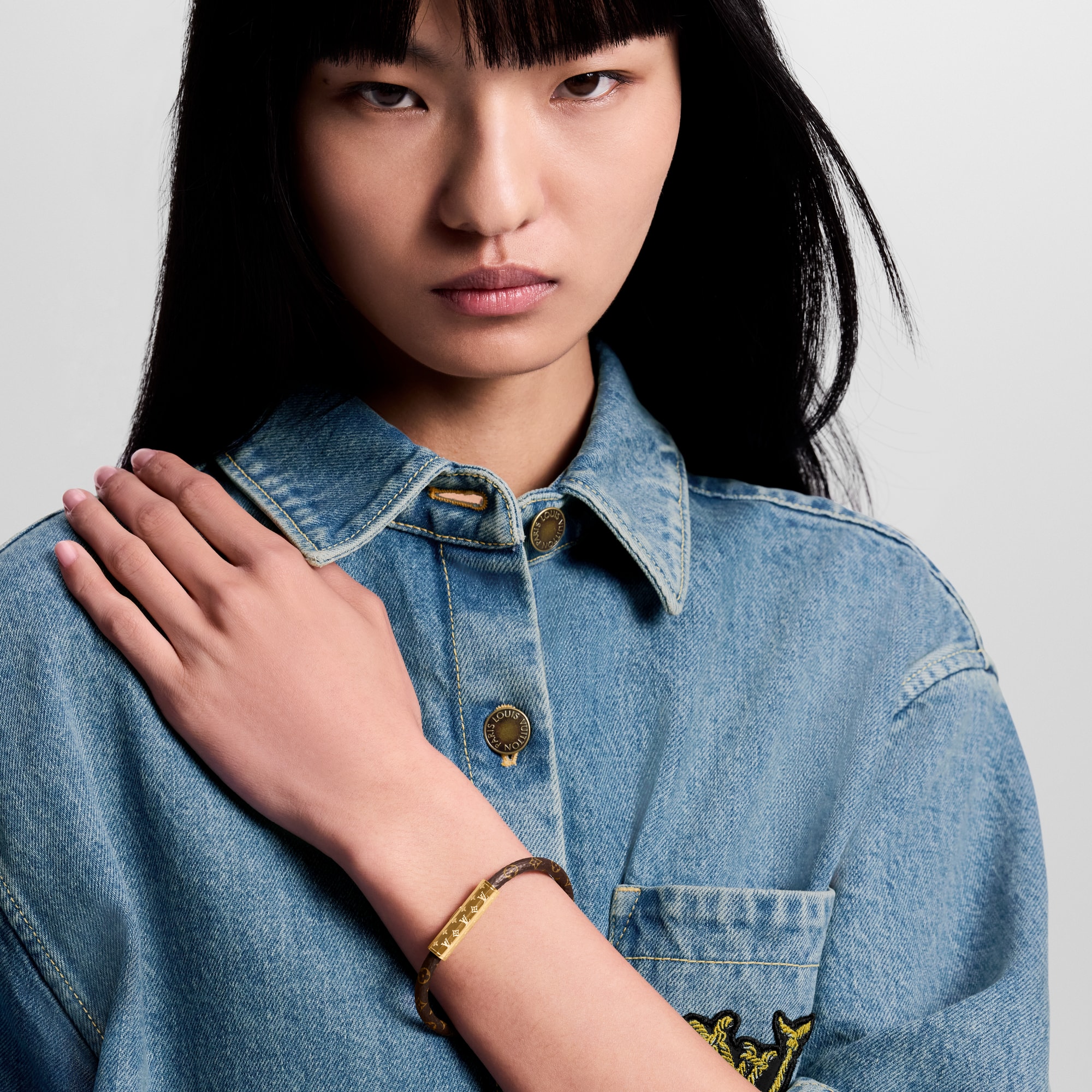 Monogram Bisutería Toda la Bisutería Pulsera LV Confidential | Louis Vuitton ® (Ampliar producto)