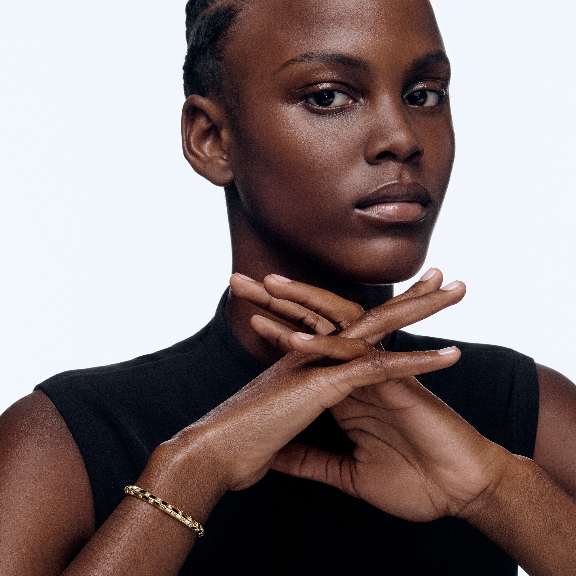  Categorías Pulseras Pulsera mediana Le Damier de Louis Vuitton en oro amarillo y diamantes | Louis Vuitton ® (Ampliar producto)