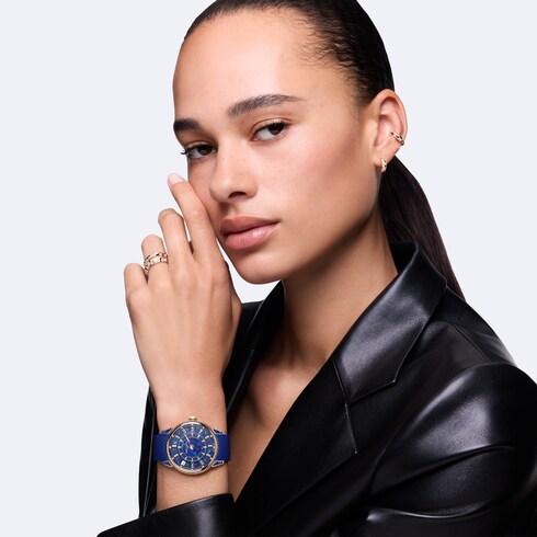 Todos los Relojes } Reloj Tambour Spin Time, automático de 39.5 mm en oro rosa, ópalo y zafiros | Louis Vuitton ®