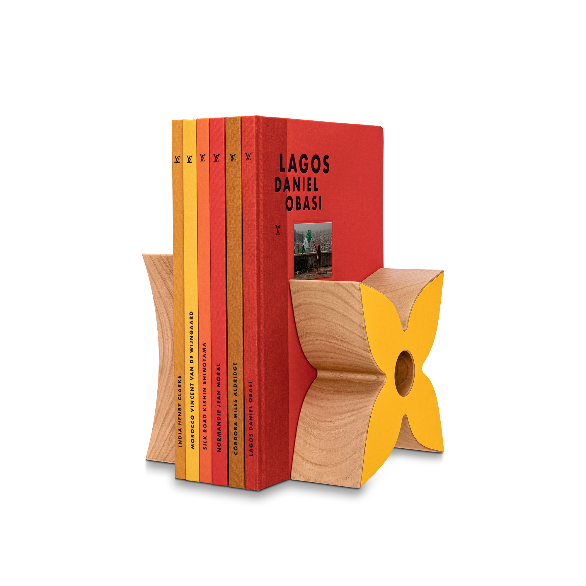  Highlights Campaña Art Of Living  Set de dos sujetalibros Annie Flower | Louis Vuitton ® (Ampliar producto)