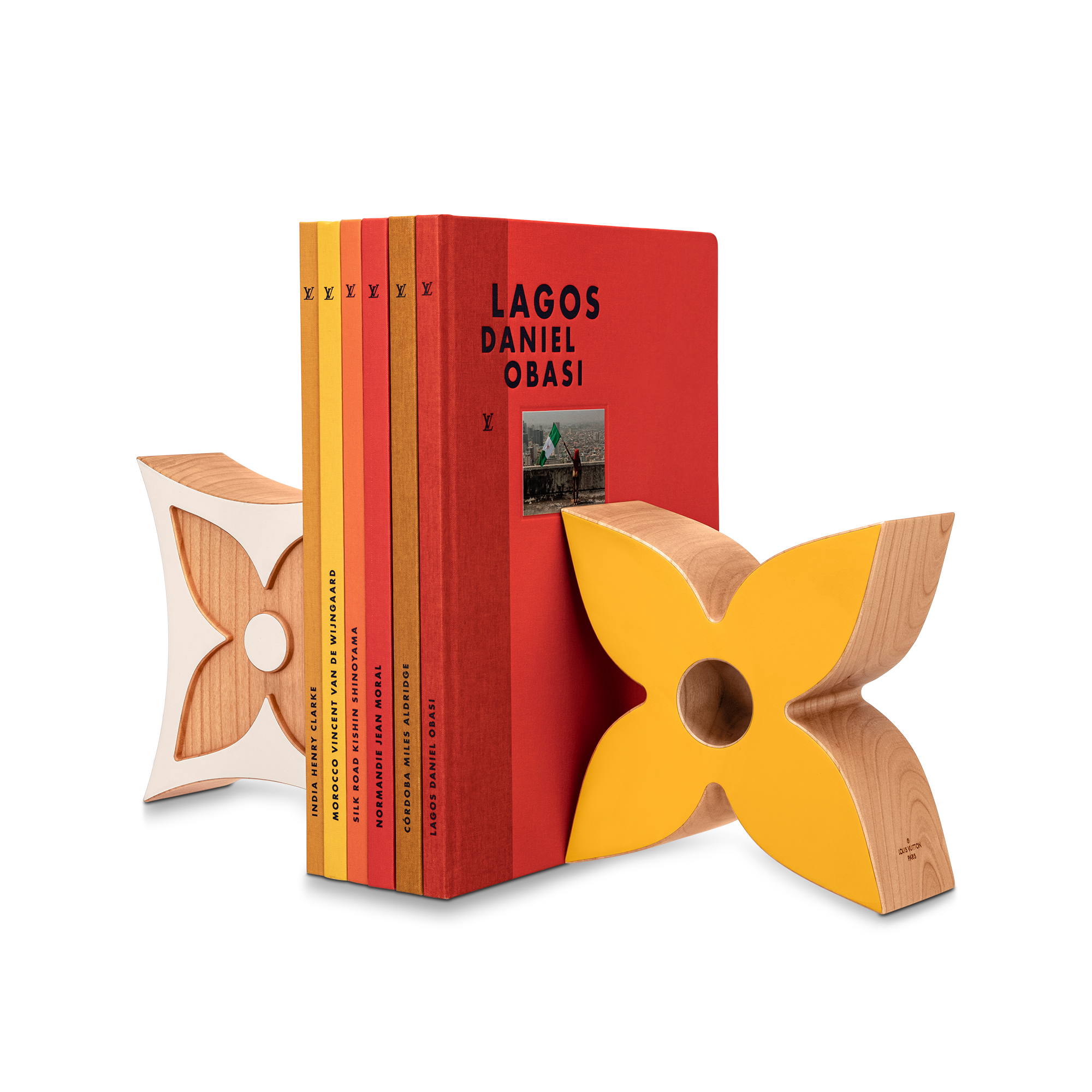  Highlights Campaña Art Of Living  Set de dos sujetalibros Annie Flower | Louis Vuitton ® (Ampliar producto)