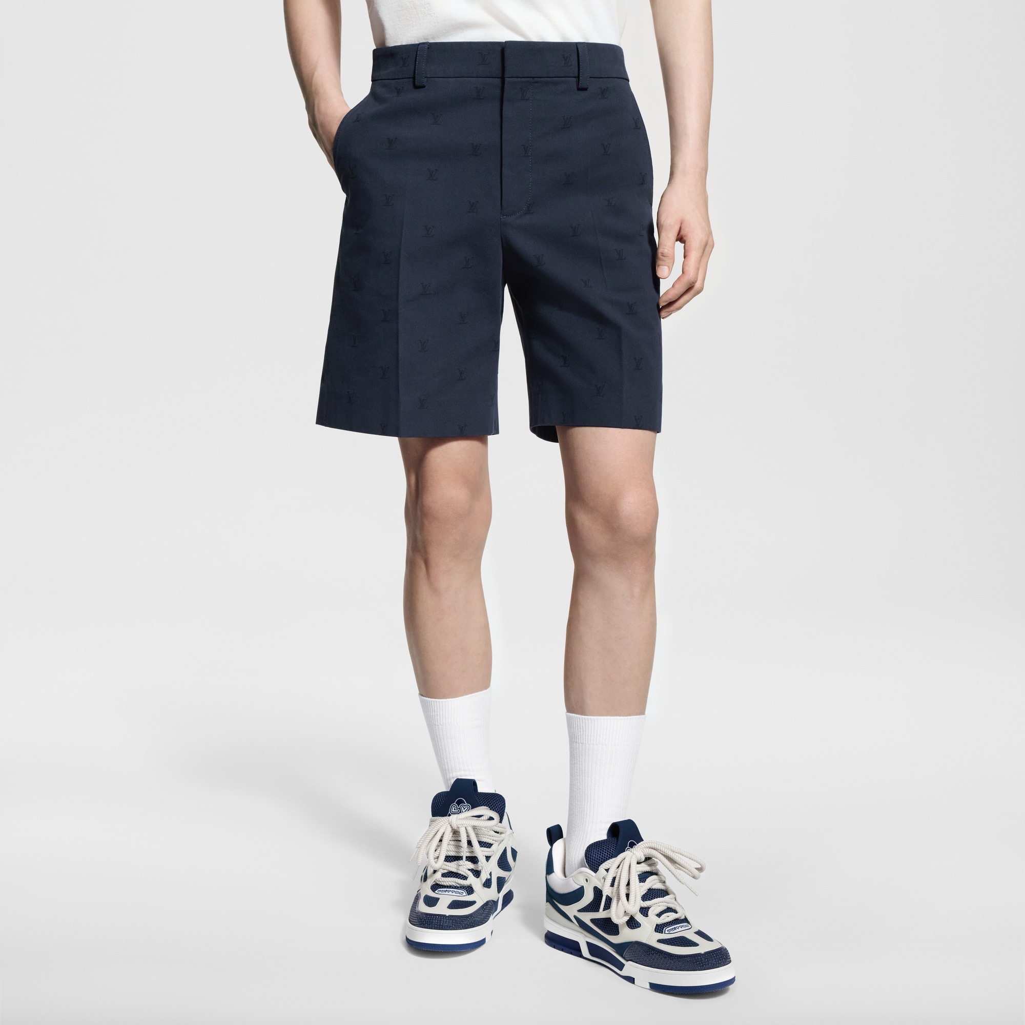  Ready to Wear Pantalones Shorts chinos de algodón con motivo LV Blason | Louis Vuitton ® (Ampliar producto)
