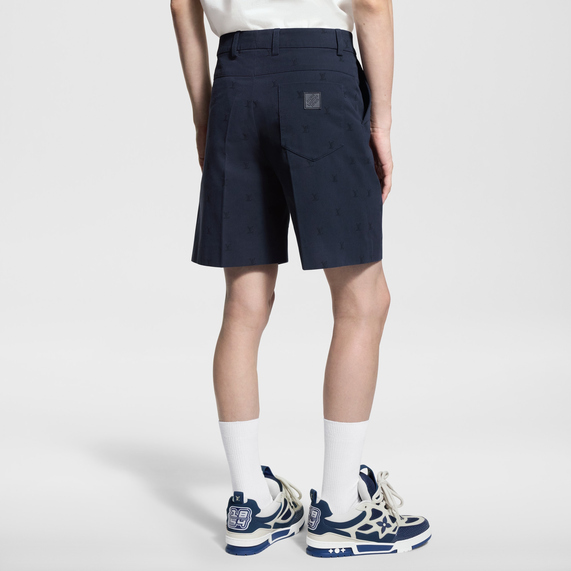  Ready to Wear Pantalones Shorts chinos de algodón con motivo LV Blason | Louis Vuitton ® (Ampliar producto)