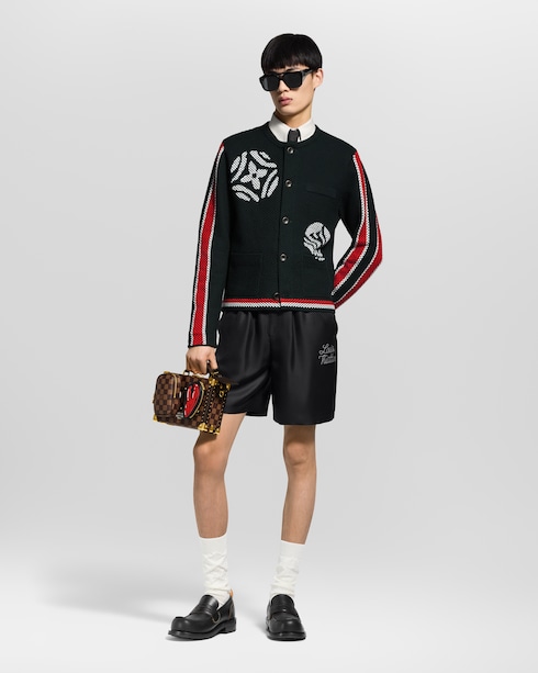 Ready to Wear Pantalones Shorts de seda con distintivo Louis Vuitton | Louis Vuitton ®