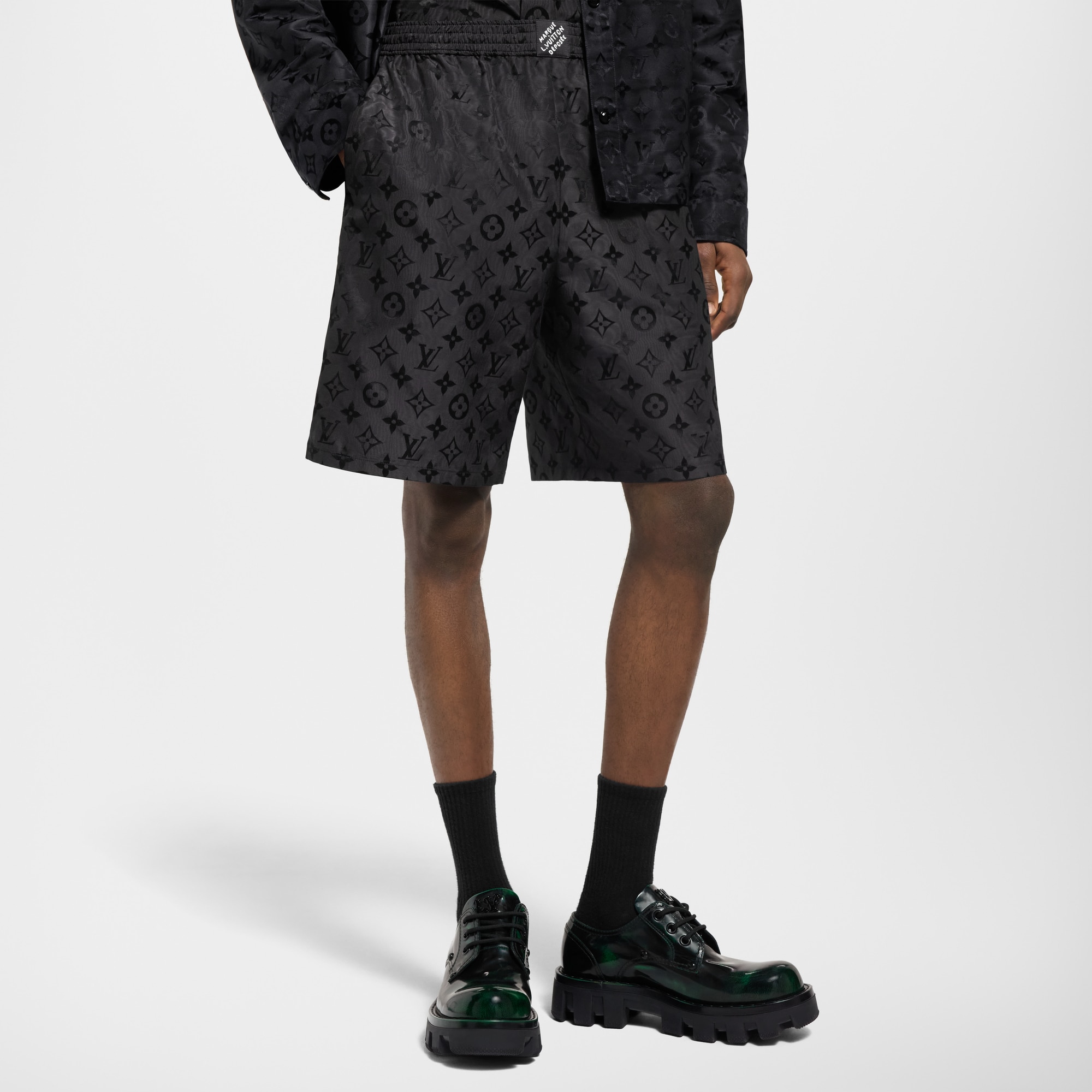  Ready to Wear Pantalones Shorts en Jacquard de seda Monograma Moire | Louis Vuitton ® (Ampliar producto)