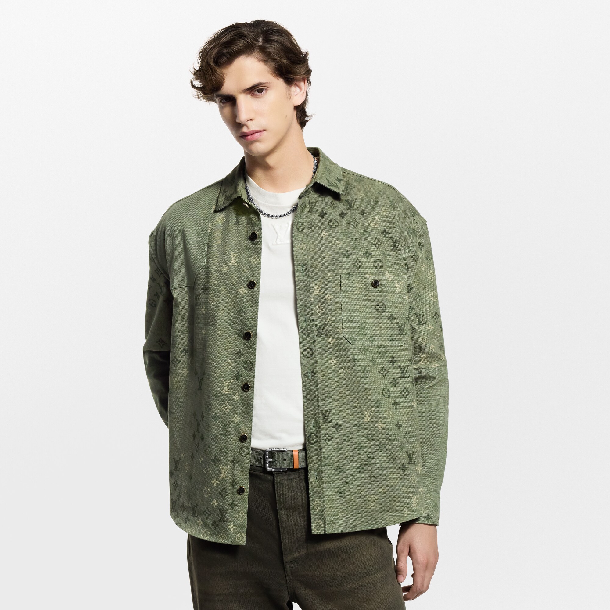 Ready to Wear Todo el Ready-To-Wear Sobrecamisa utilitaria Monograma | Louis Vuitton ® (Ampliar producto)