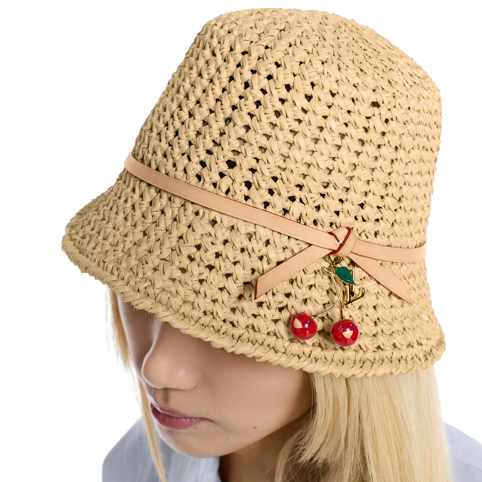 S00 Accesorios Sombreros y guantes Sombrero Cerise Charms LV x TM | Louis Vuitton ® (Ampliar producto)