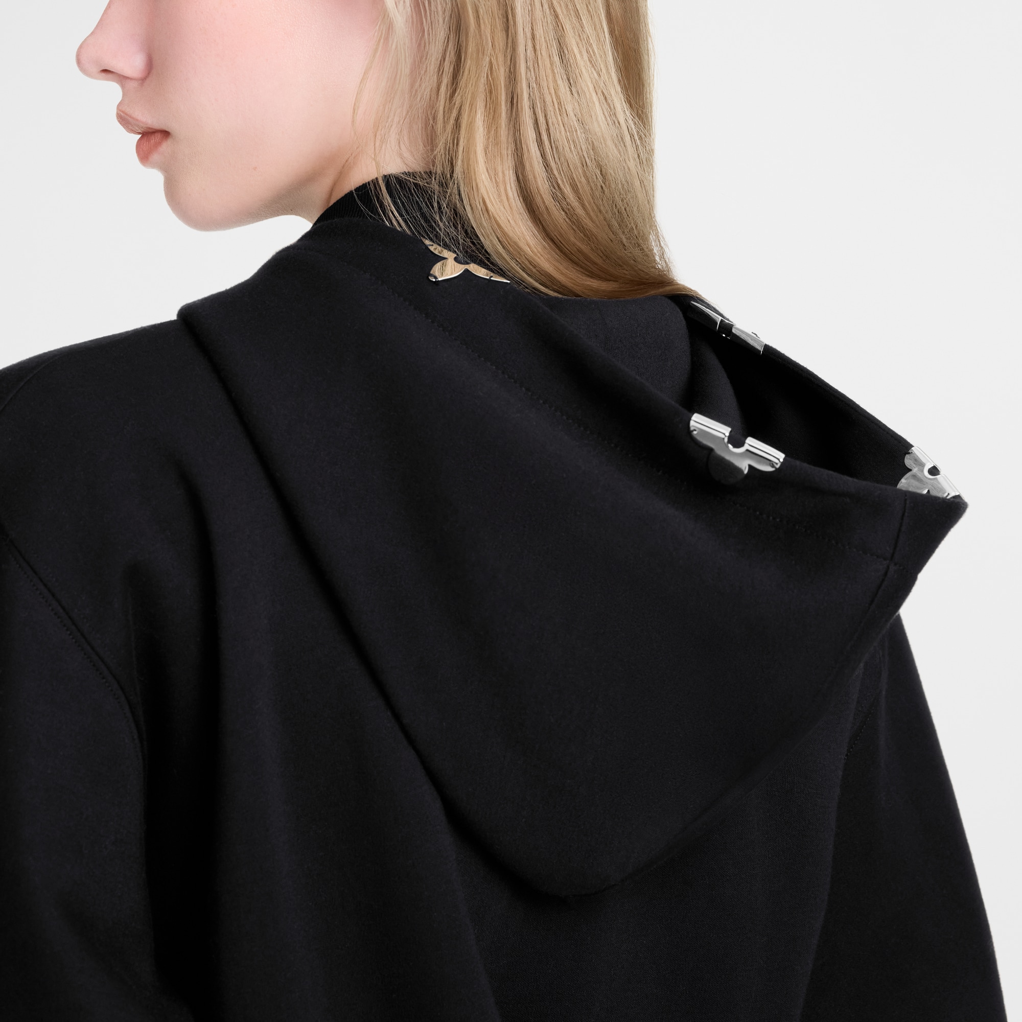  Ready to Wear Abrigos y chaquetas Sudadera con distintivo Monograma | Louis Vuitton ® (Ampliar producto)