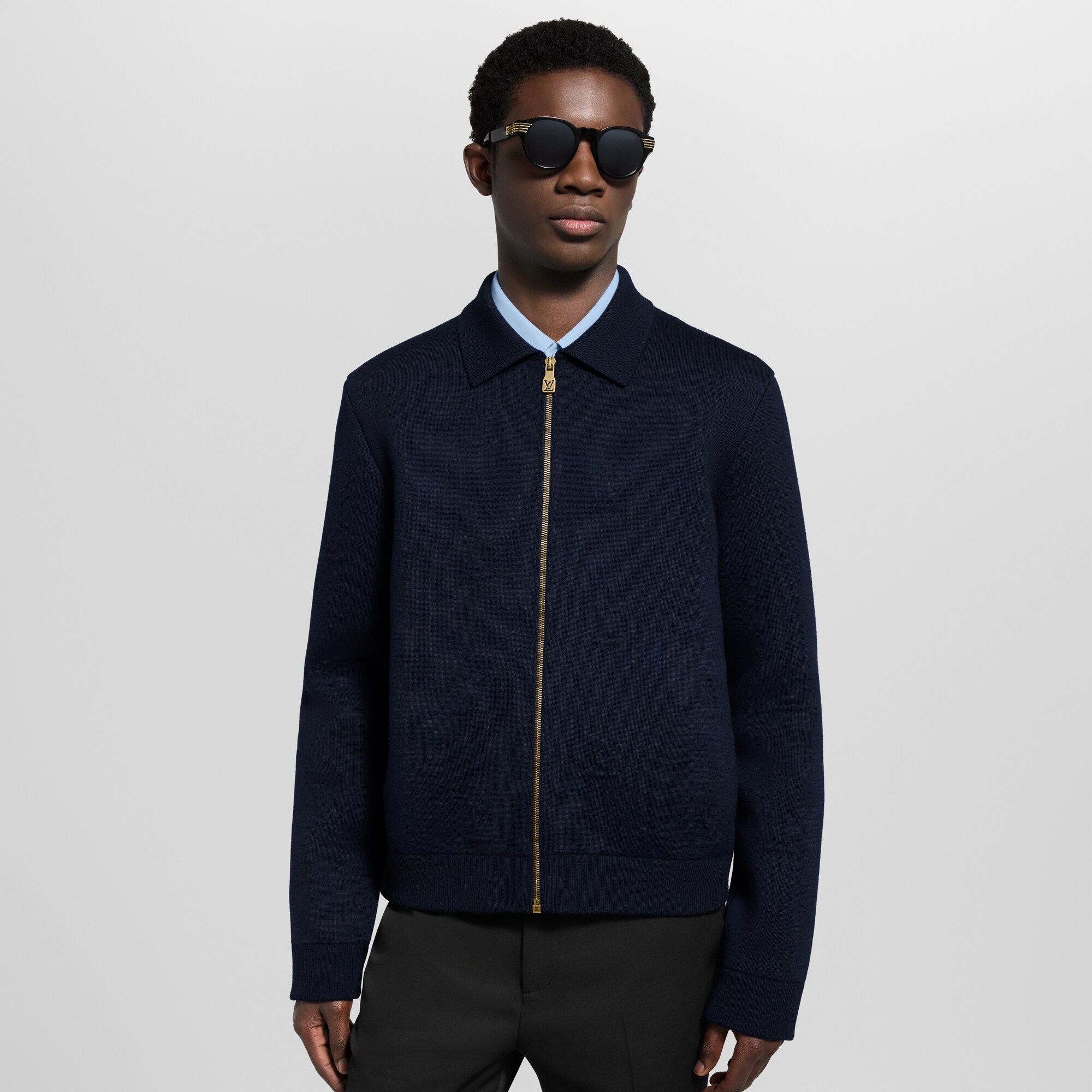  Ready to Wear Todo el Ready-To-Wear Suéter LV Blason bordado | Louis Vuitton ® (Ampliar producto)