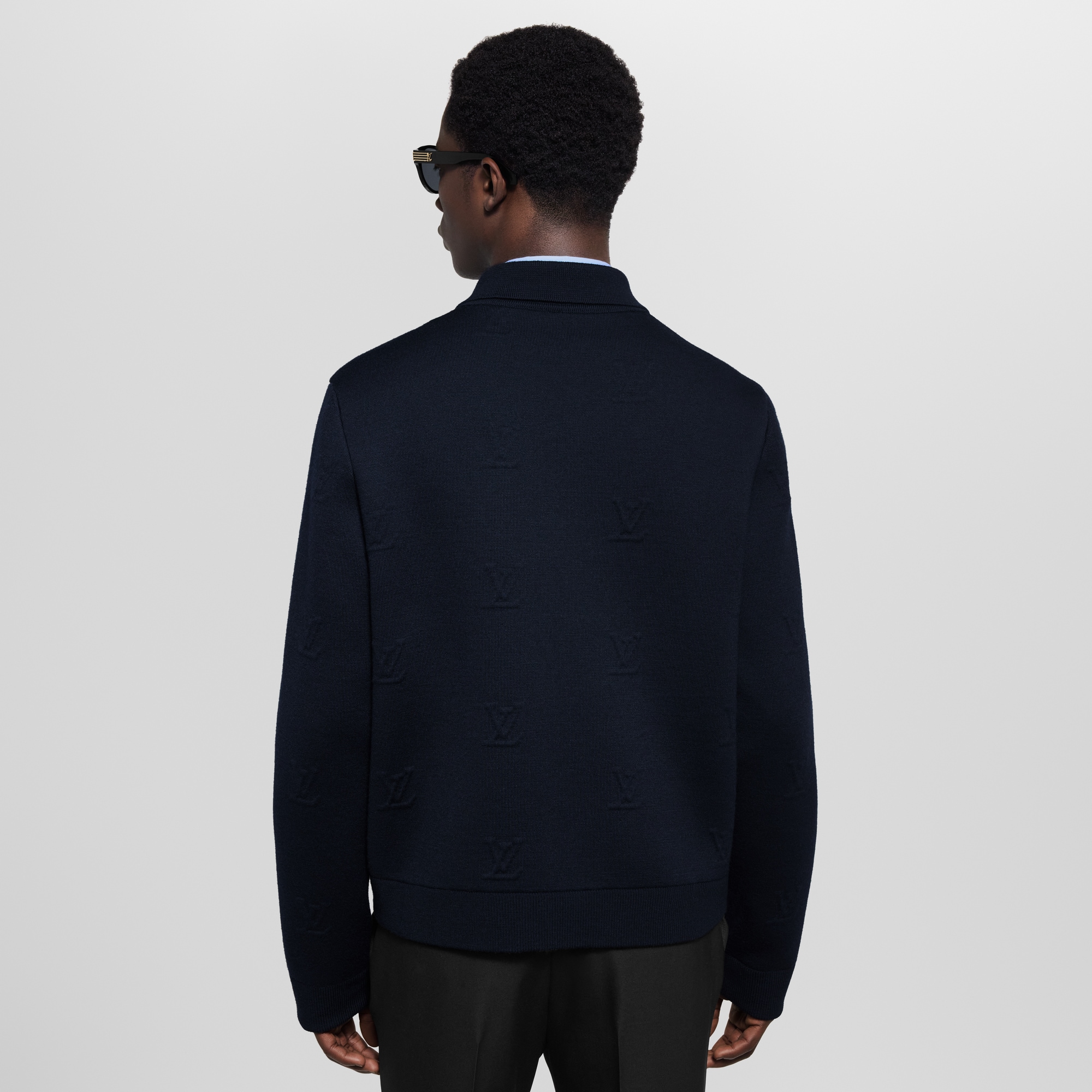  Ready to Wear Todo el Ready-To-Wear Suéter LV Blason bordado | Louis Vuitton ® (Ampliar producto)