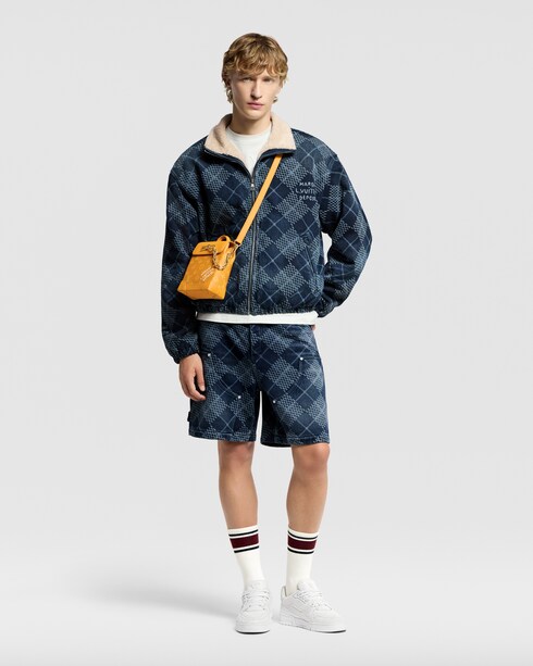 Shoes Sneakers LV Trainer Distressed Sneaker | Louis Vuitton ®