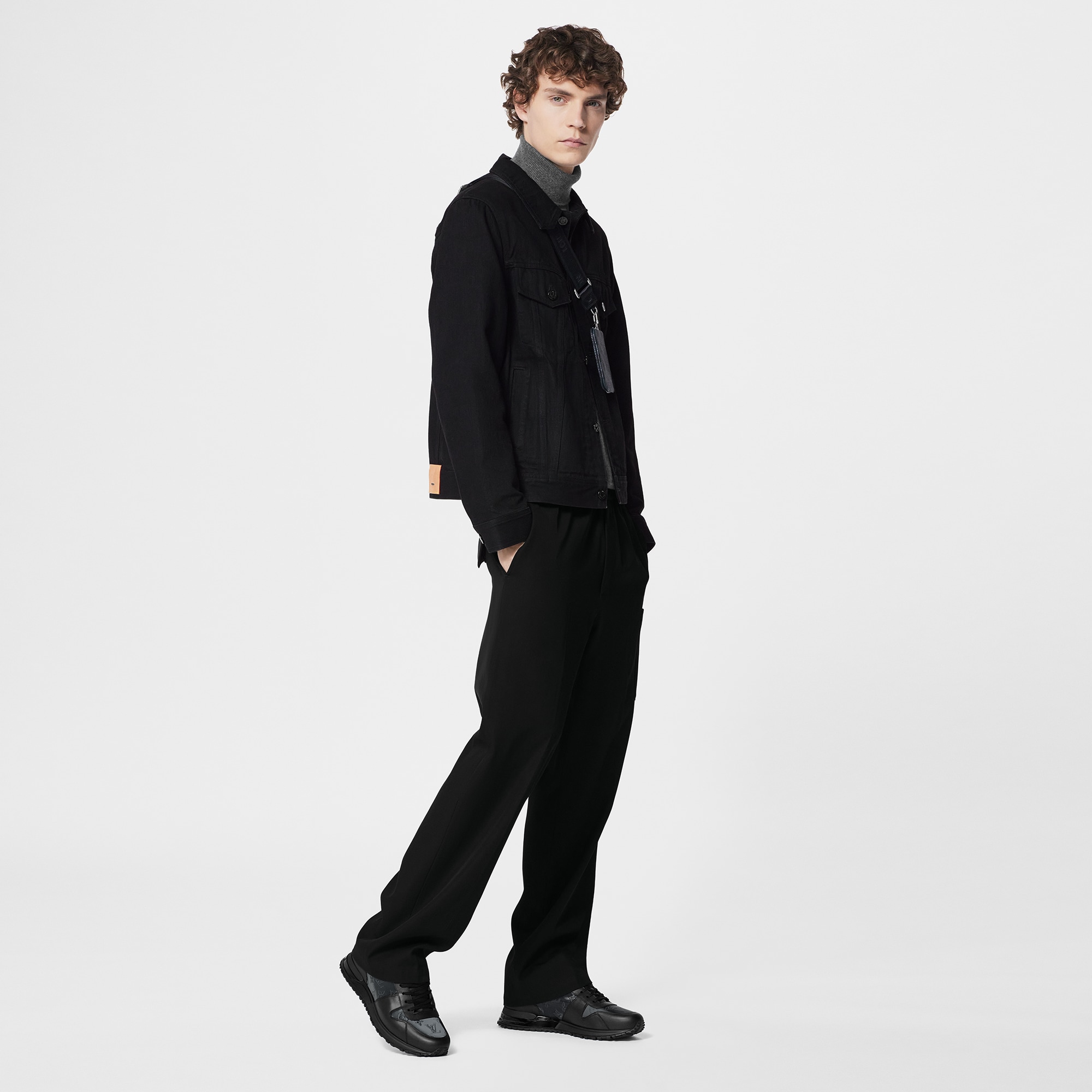  Zapatos Todos los zapatos Tenis Run Away | Louis Vuitton ® (Ampliar producto)