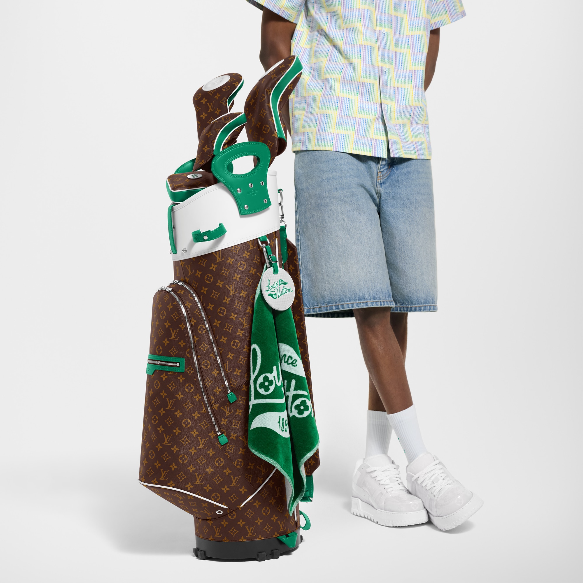 S00 Deporte y Juegos } Toalla para golf | Louis Vuitton ® (Ampliar producto)