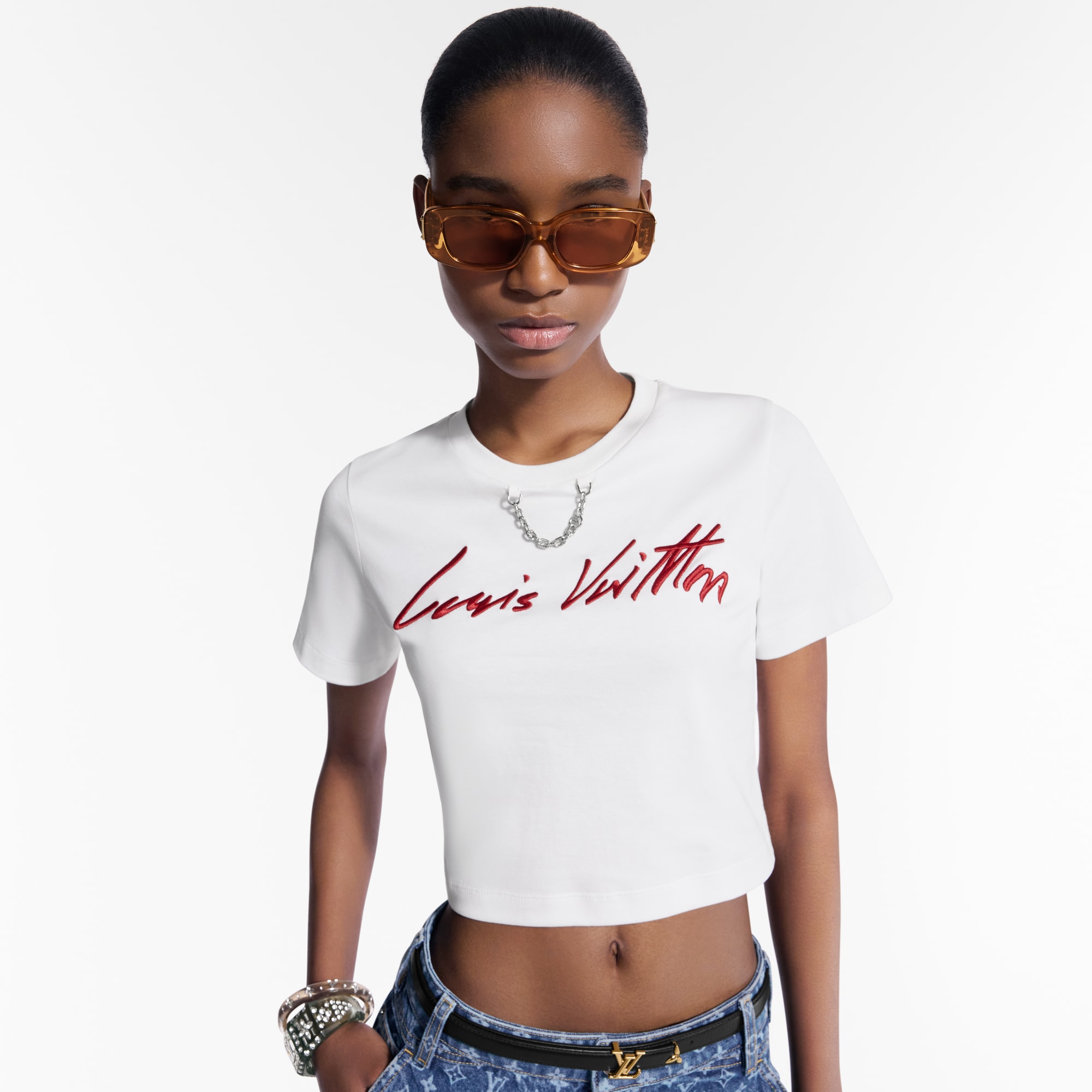 Ready to Wear Tops Top corto con distintivo en cursivas | Louis Vuitton ® (Ampliar producto)