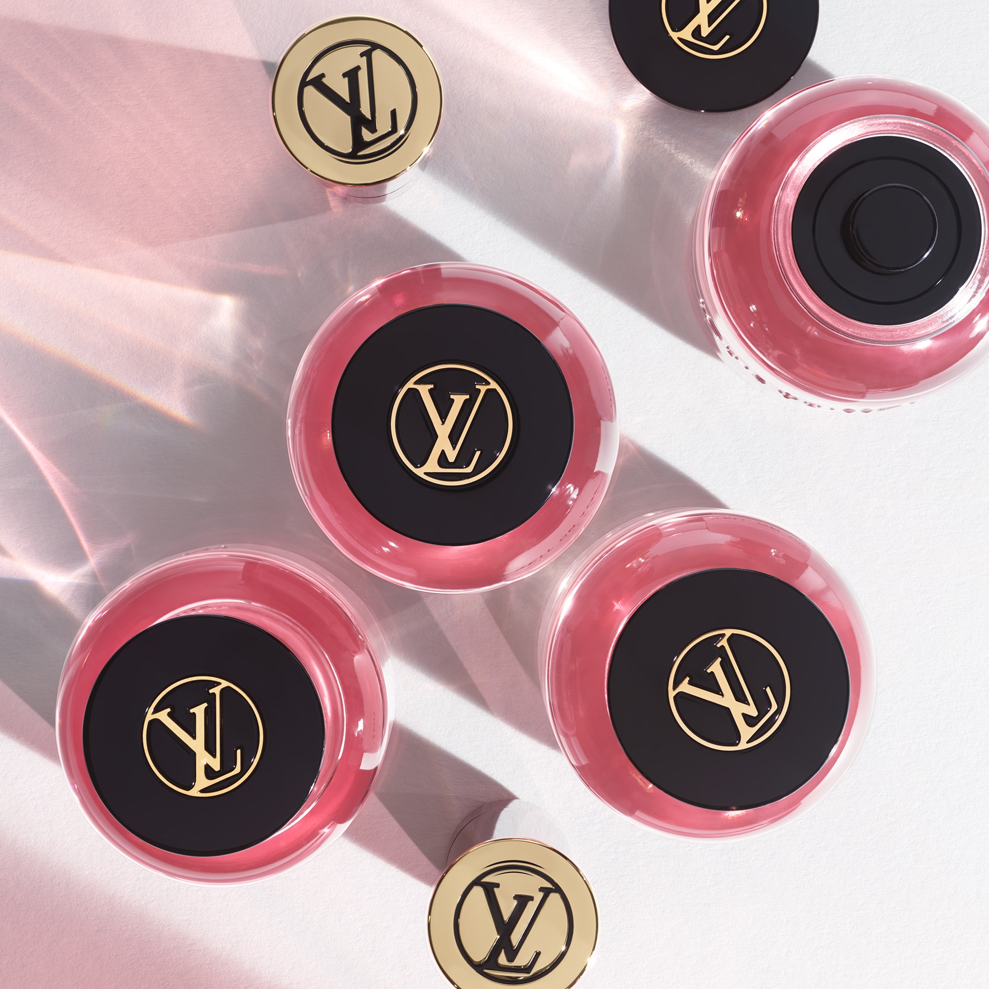  Colecciones Viajes Vaporizador de viaje Spell on You | Louis Vuitton ® (Ampliar producto)