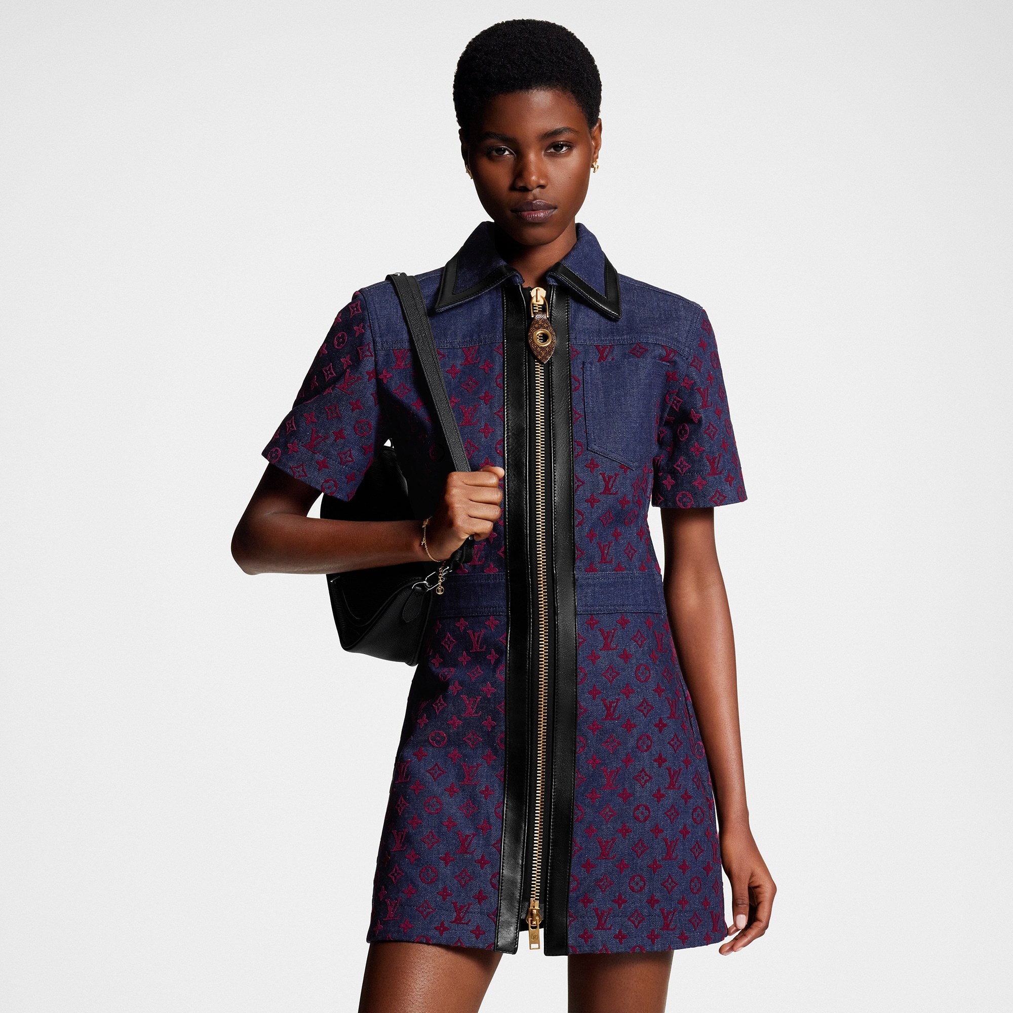  Ready to Wear Vestidos Vestido en denim con cierre y motivo Monograma flocado | Louis Vuitton ® (Ampliar producto)