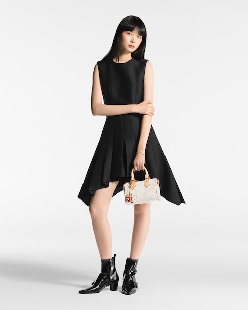 S00 Accessories Key Holders and Bag Charms Vivienne Bag Charm | Louis Vuitton ®